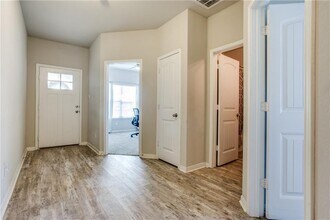 1072 Gaelic Dr in Georgetown, TX - Building Photo - Building Photo