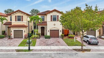 101 NE 37th Pl in Homestead, FL - Building Photo