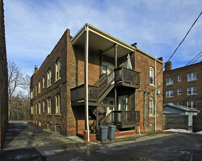 The Roy in Cleveland Heights, OH - Foto de edificio - Building Photo