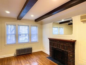 48-43 44th St in Queens, NY - Building Photo - Building Photo