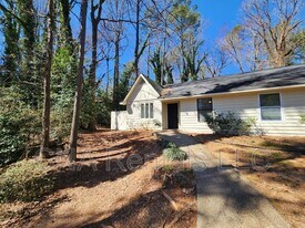 1459 N Diane Ct in Smyrna, GA - Building Photo