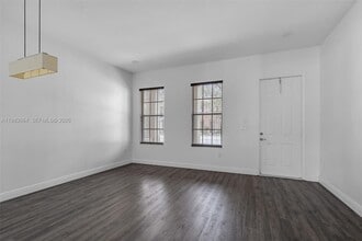 624 SW 147th Ave in Pembroke Pines, FL - Building Photo - Building Photo