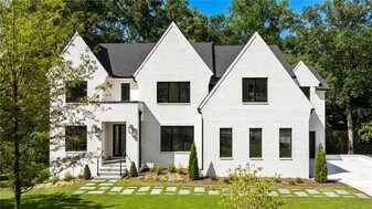 312 Meadow Dr in Alpharetta, GA - Building Photo