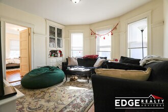 44 Easton St, Unit 2 in Boston, MA - Building Photo - Building Photo