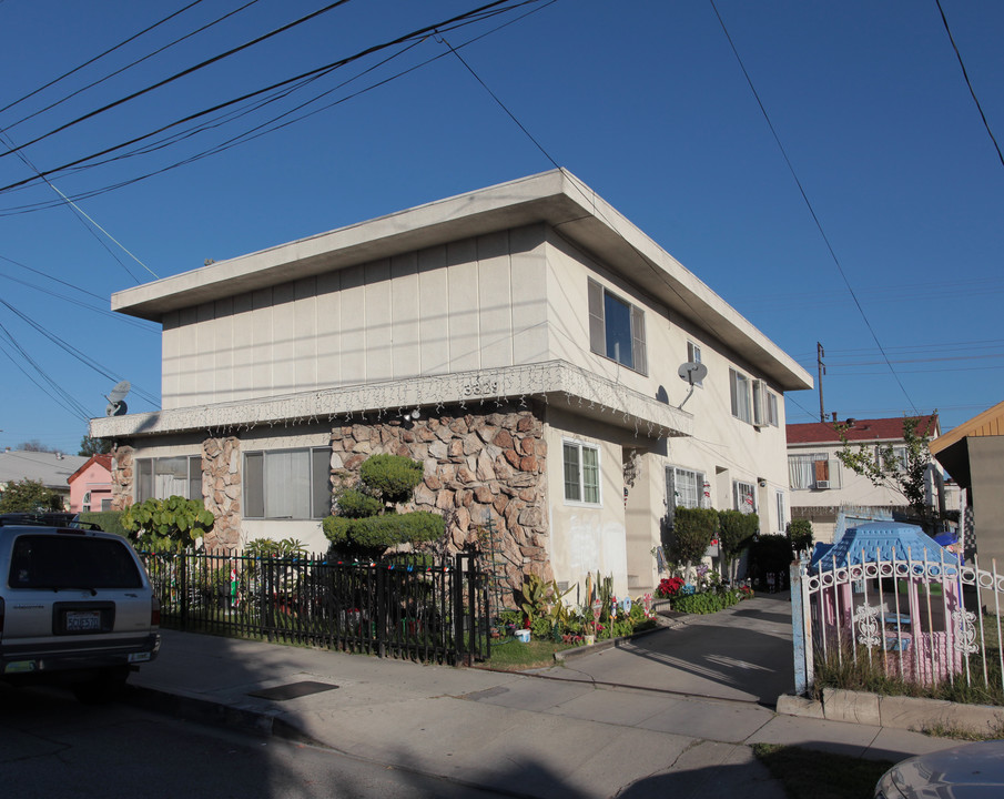 3329 Walnut St in Huntington Park, CA - Building Photo