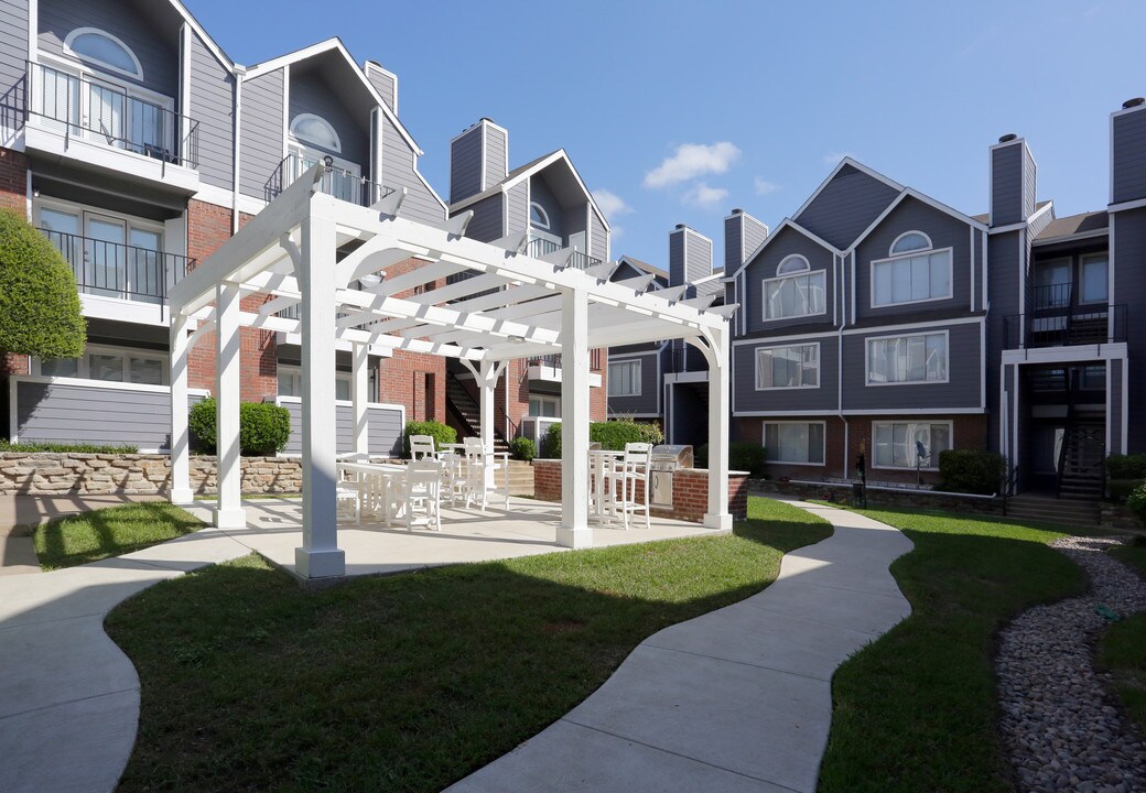 The Trellis at Lake Highlands in Dallas, TX - Building Photo