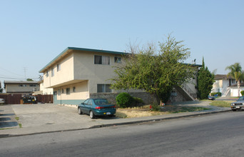 2094 Royal Dr in Santa Clara, CA - Building Photo - Building Photo