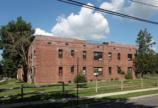 145 Randall Ave in Freeport, NY - Building Photo - Building Photo