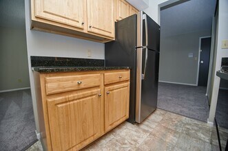 St. Clair Woods Apartments in Pittsburgh, PA - Building Photo - Building Photo