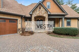 20 Angler Trail in Asheville, NC - Building Photo