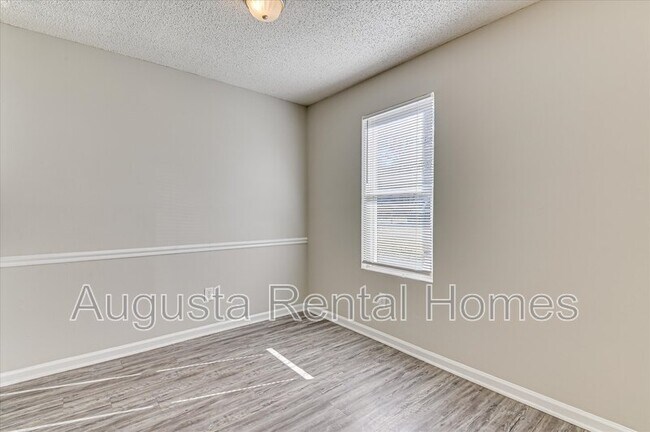 170 Chalet North CT in North Augusta, SC - Building Photo - Building Photo