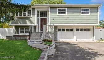 24 Layton Ave in Pine Beach, NJ - Building Photo