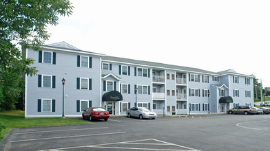 Jefferson Place in Manchester, NH - Building Photo - Building Photo