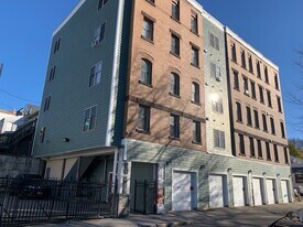257 Pleasant St, Unit 1