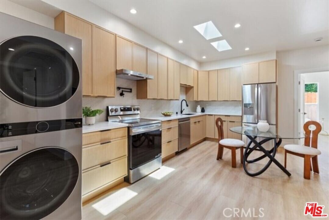 22450 Dolorosa St in Los Angeles, CA - Building Photo