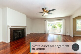 403 Valley Run in Hercules, CA - Building Photo - Building Photo