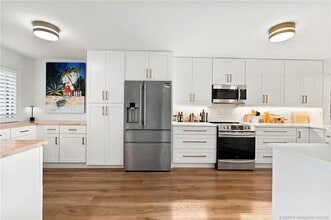 625 NW North River Dr in Stuart, FL - Building Photo - Building Photo