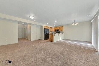 2042 Evans Cove Loop in Layton, UT - Building Photo - Building Photo
