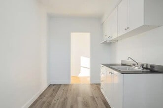 1155-1175 Everett Rue in Montréal, QC - Building Photo - Building Photo