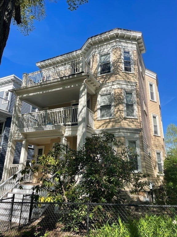 property at 115 Browne St