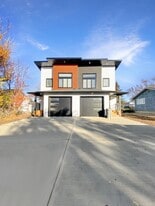 9528-9598 98 Ave in Grande Prairie, AB - Building Photo