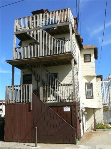 153 S Westminster Ave in Atlantic City, NJ - Building Photo