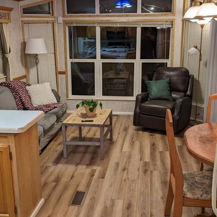 4129 W Pleasant St in Port Orchard, WA - Building Photo