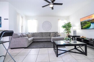 2625 Santosh Cove in Kissimmee, FL - Building Photo - Building Photo