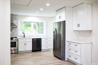 2721 Mayflower Rd in Charlotte, NC - Building Photo - Building Photo