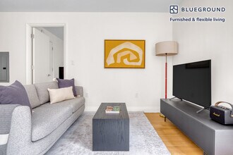 420 E 54th St in New York, NY - Building Photo - Building Photo
