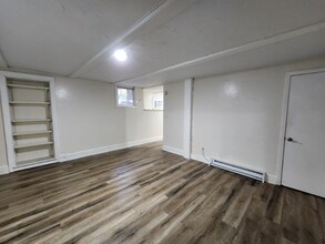 905 Southwest Ave in Johnson City, TN - Foto de edificio - Building Photo