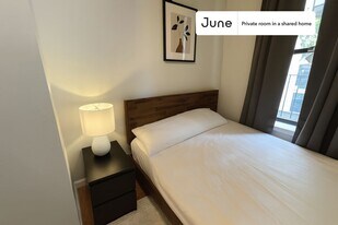 Room in Shared 3 bed/1 bath home in New York, NY - Building Photo