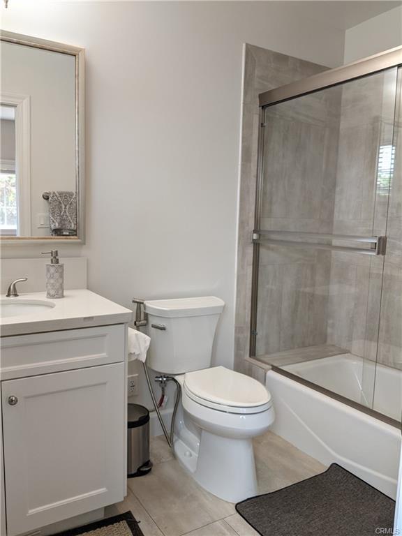 property at 4634 La Canada Blvd