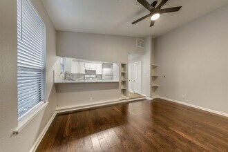 406 W Johanna St in Austin, TX - Building Photo - Building Photo