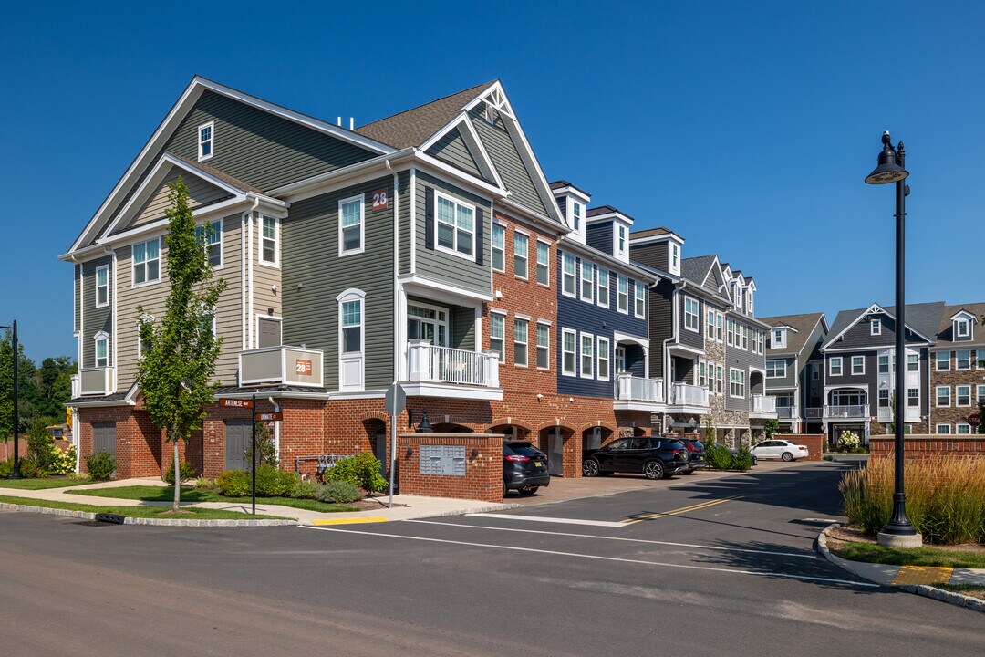 Ewing Town Center Apartments in Ewing, NJ - Foto de edificio