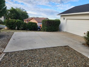 5701 N Squaw Dr in Prescott Valley, AZ - Building Photo - Building Photo