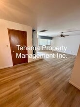 211 Encinal Dr in Red Bluff, CA - Building Photo - Building Photo
