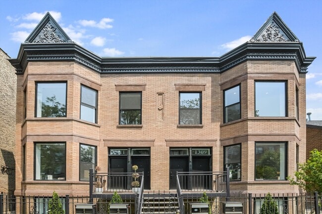 property at 1311 N Rockwell St