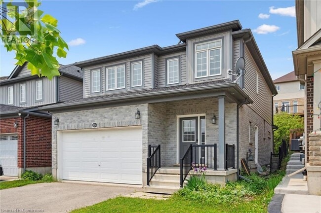 494 Woodbine Ave in Kitchener, ON - Building Photo - Building Photo