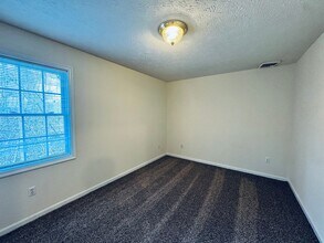 412 Three Creeks Ct in Lynchburg, VA - Building Photo - Building Photo