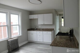 67 Edgar St in Carteret, NJ - Building Photo - Building Photo