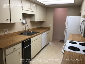 4205 Old Rd 37 in Lakeland, FL - Foto de edificio - Building Photo