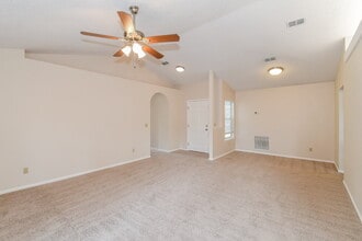 3176 Chads Ct in Green Cove Springs, FL - Building Photo - Building Photo