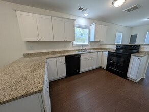 426 W 4th St in Columbia, TN - Building Photo - Building Photo