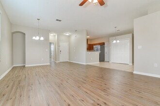 531 Bluff Pass Dr in Eustis, FL - Building Photo - Building Photo