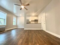 4756 N Maplewood Ave photo'