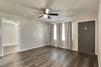 6612 Avalon Dr in Watauga, TX - Building Photo - Building Photo