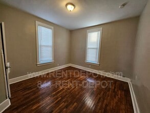 900 E Walnut St in Evansville, IN - Building Photo - Building Photo