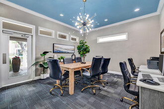 Stonewood in Houston, TX - Foto de edificio - Interior Photo