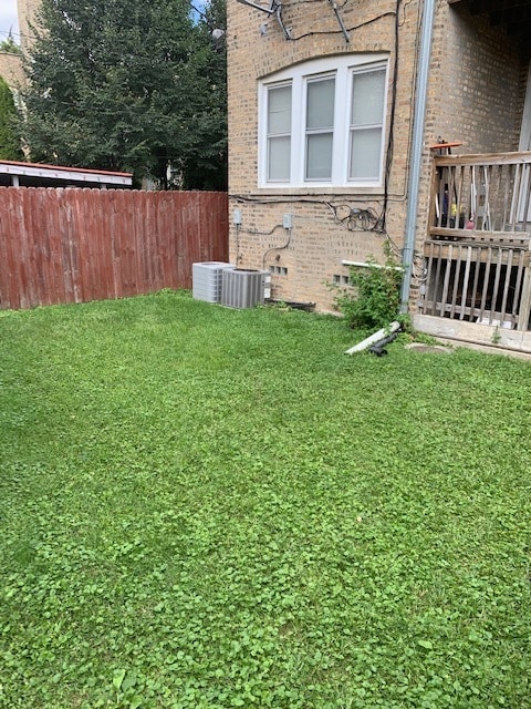 5349 W Byron St, Unit 1 in Chicago, IL - Foto de edificio - Building Photo